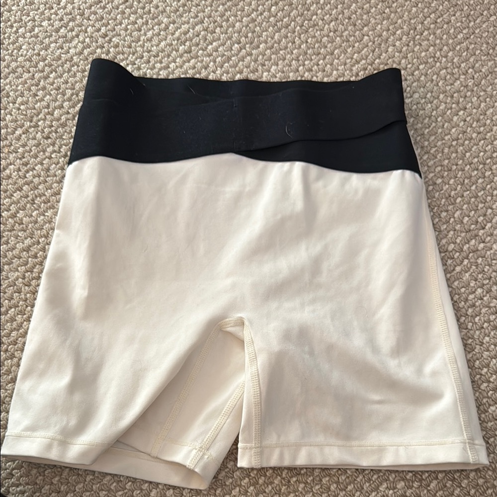 Le Ore workout shorts